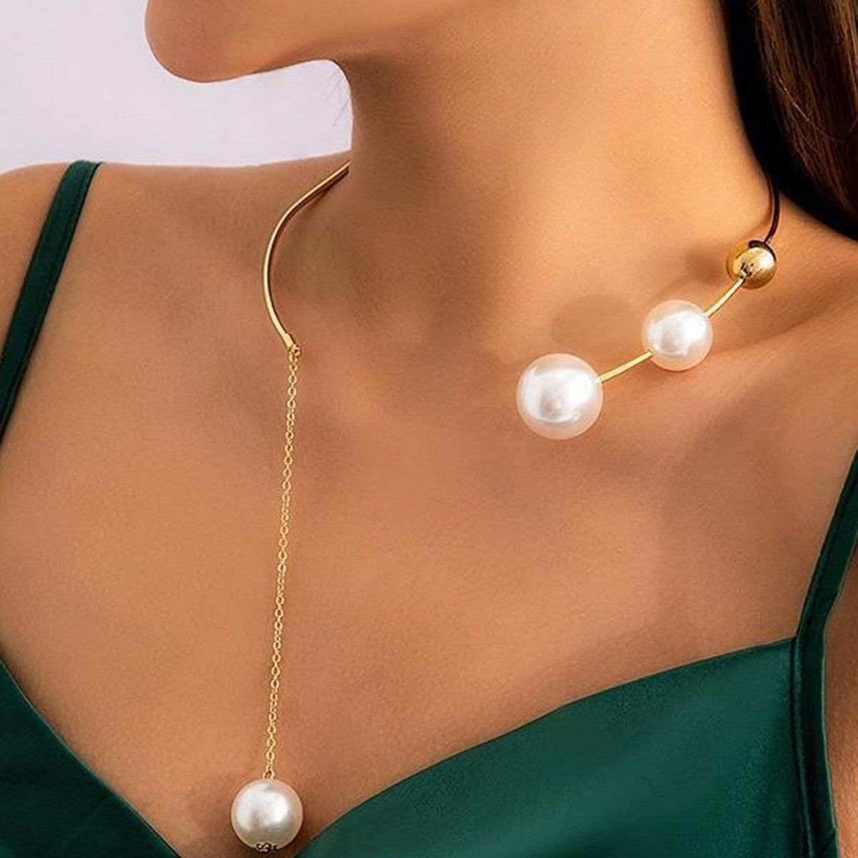 Women's Temperament Simple High Sense Imitation Pearl Asymmetric Necklace