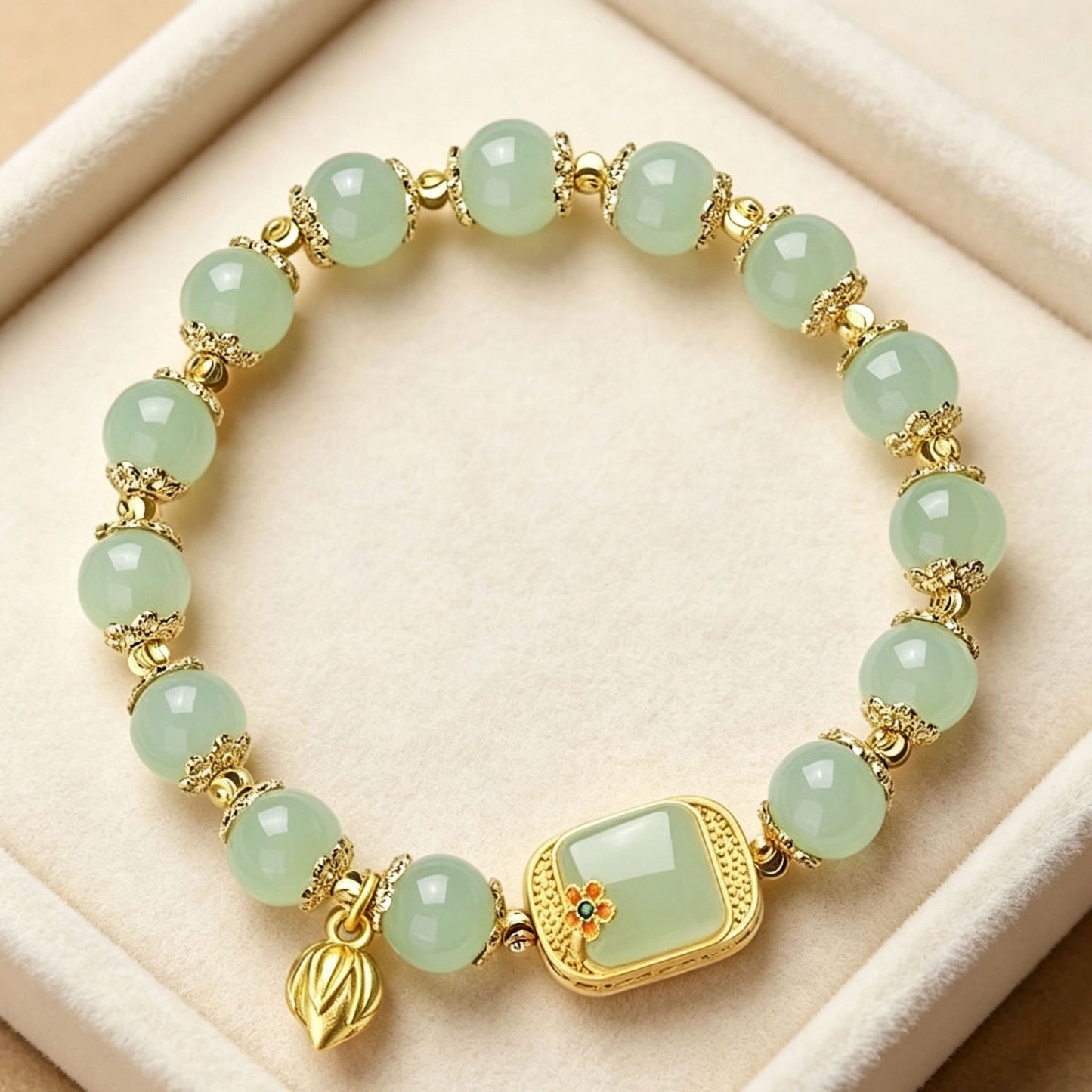 Women's Retro Minority Design Square Sugar Lotus Beaded Chinese Luxury Exquisite Bracelet