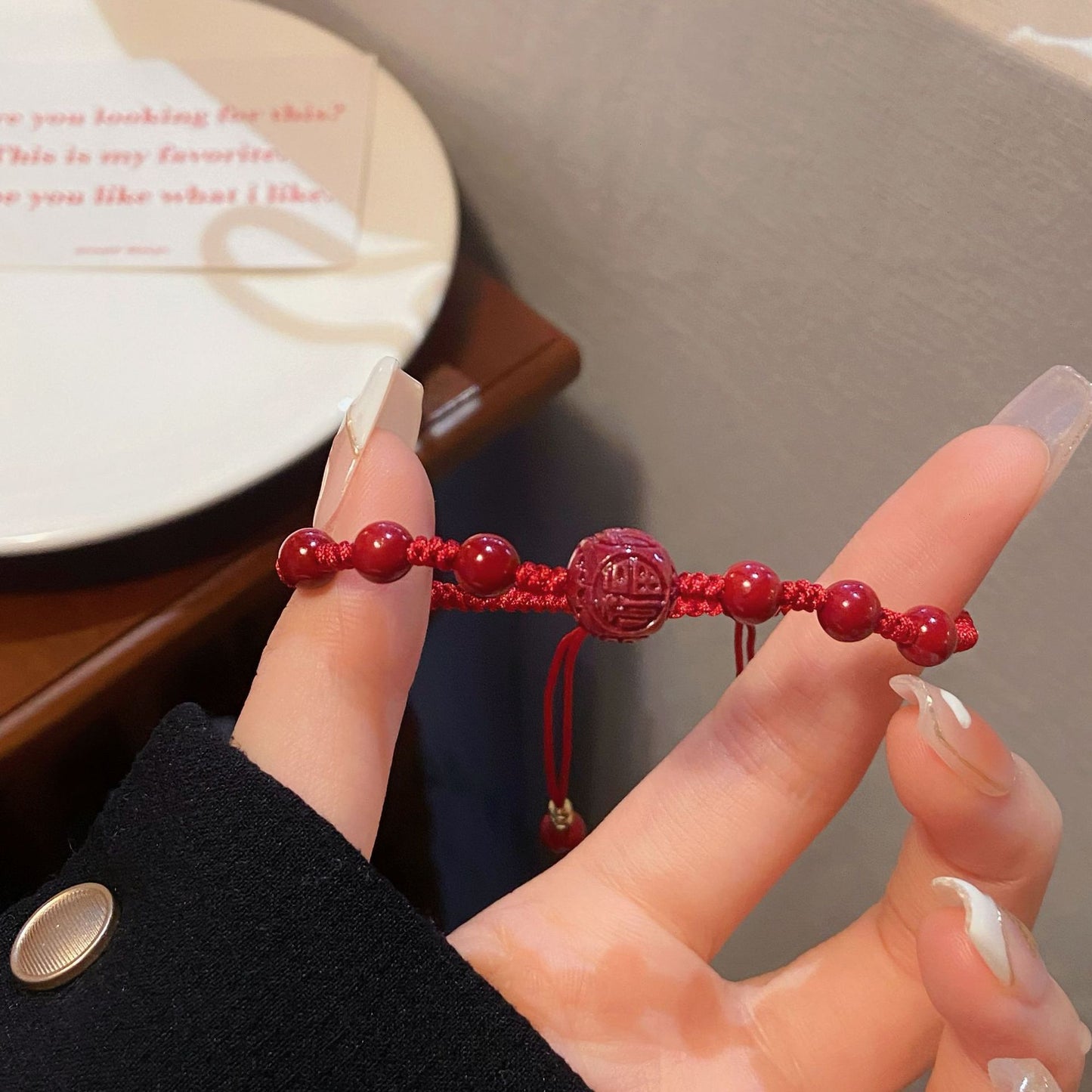 Fresh Cinnabar Woven Red Rope Handschlaufe Peace-Armbänder für Damen