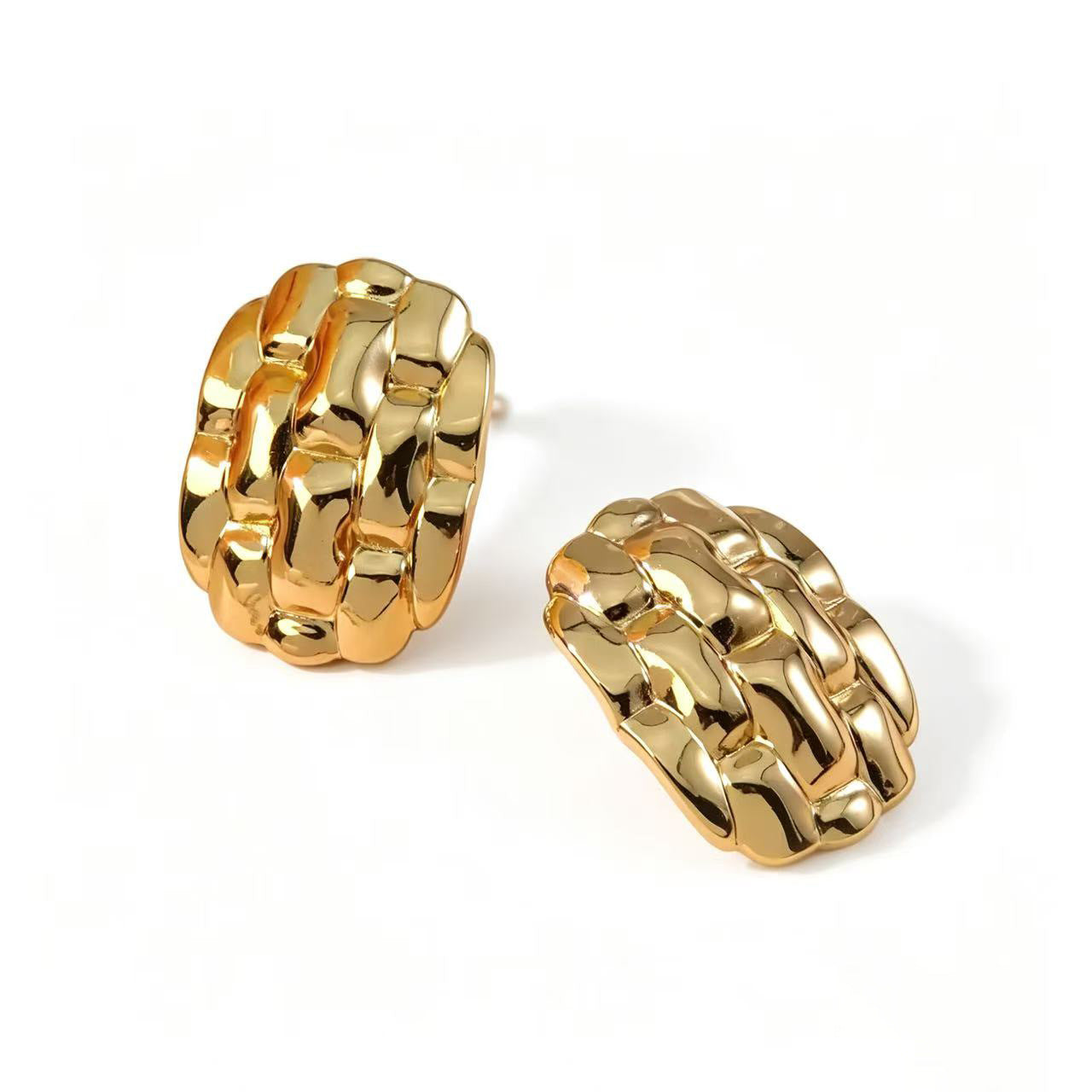 Women's Stainless Steel Light Luxury High-grade Titanium Gold-plated Stud Earrings