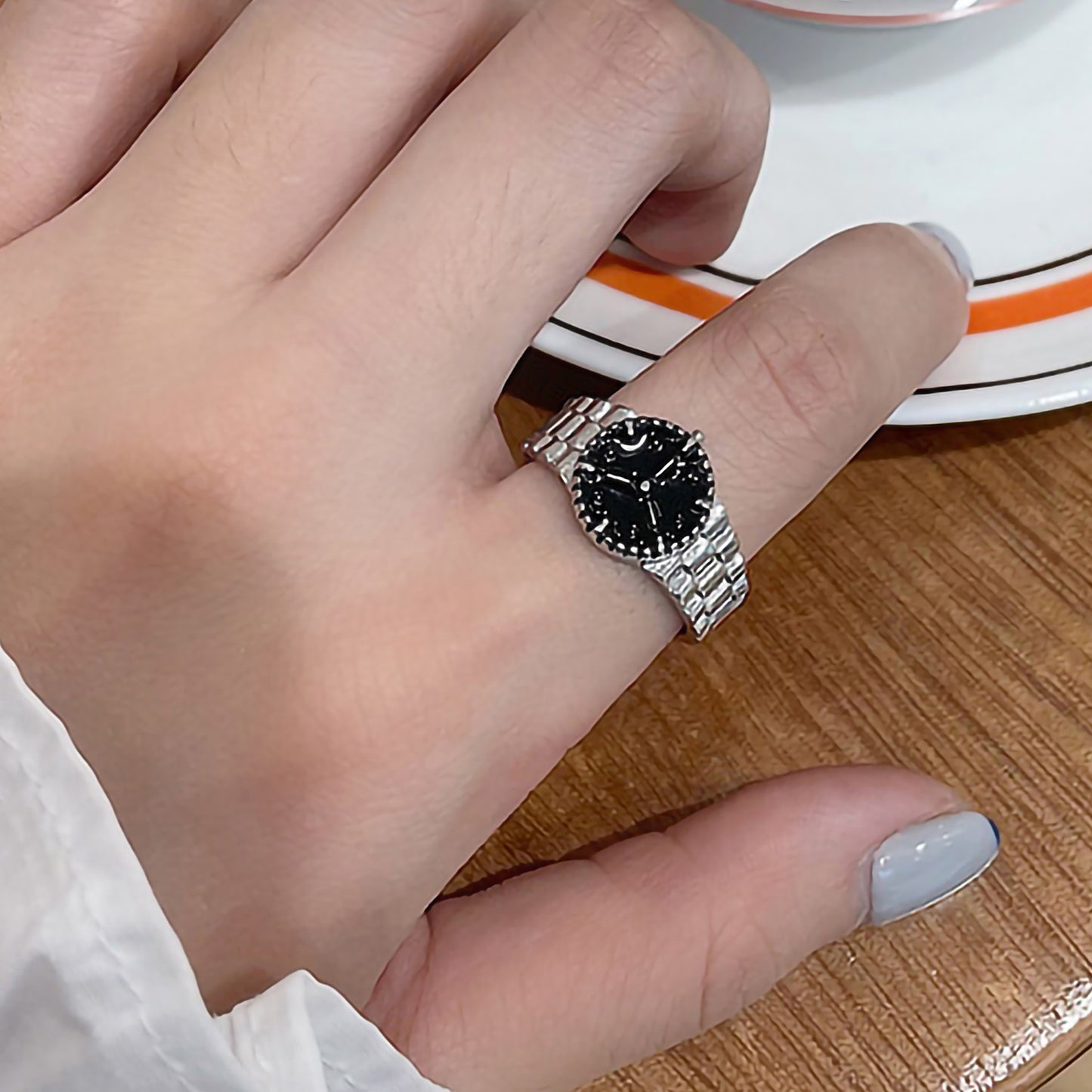 Dial Female Cold Style Watch Design Sense Fashion Ring