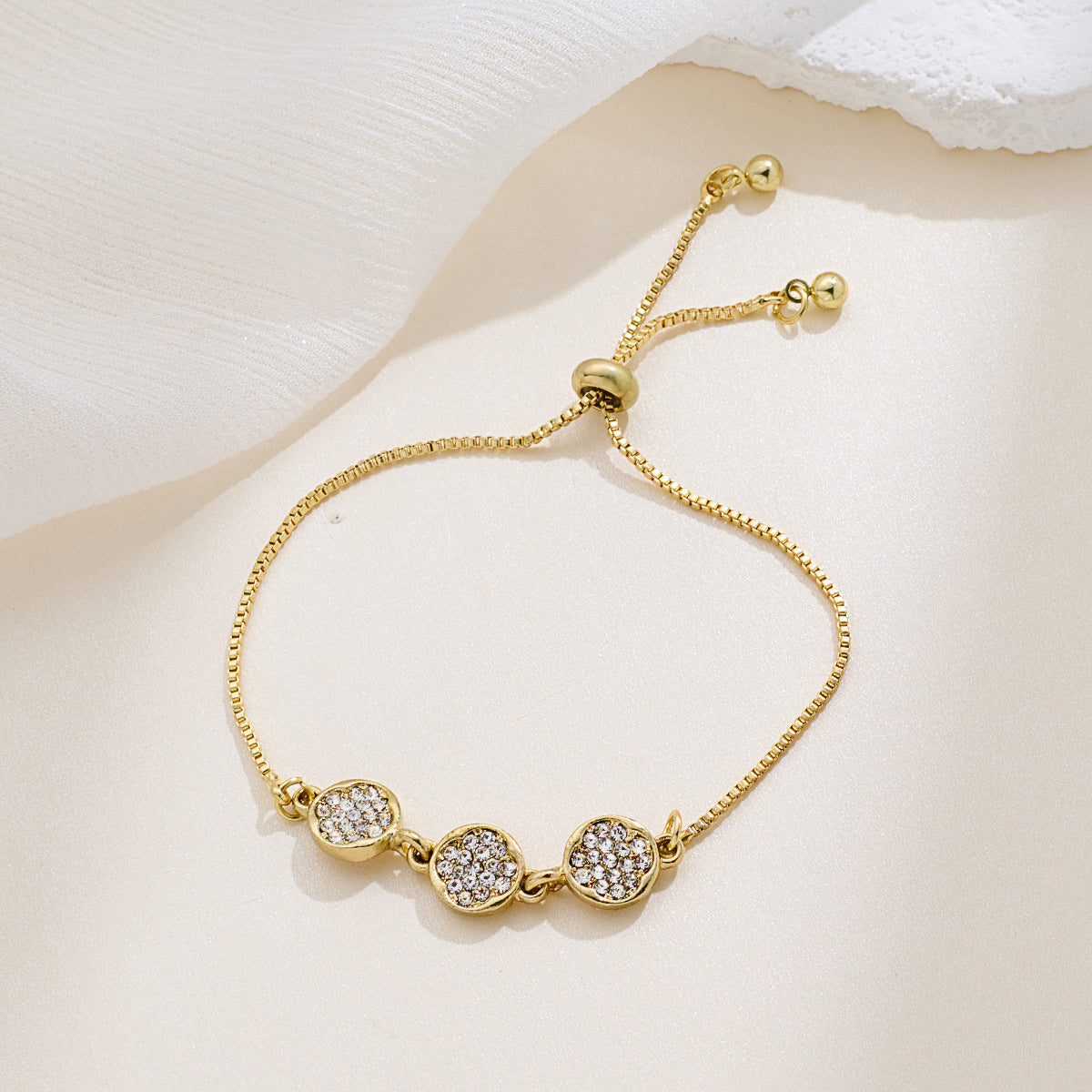 Women's Light Luxury Cold Style Metal Design Classic Vintage Bracelets