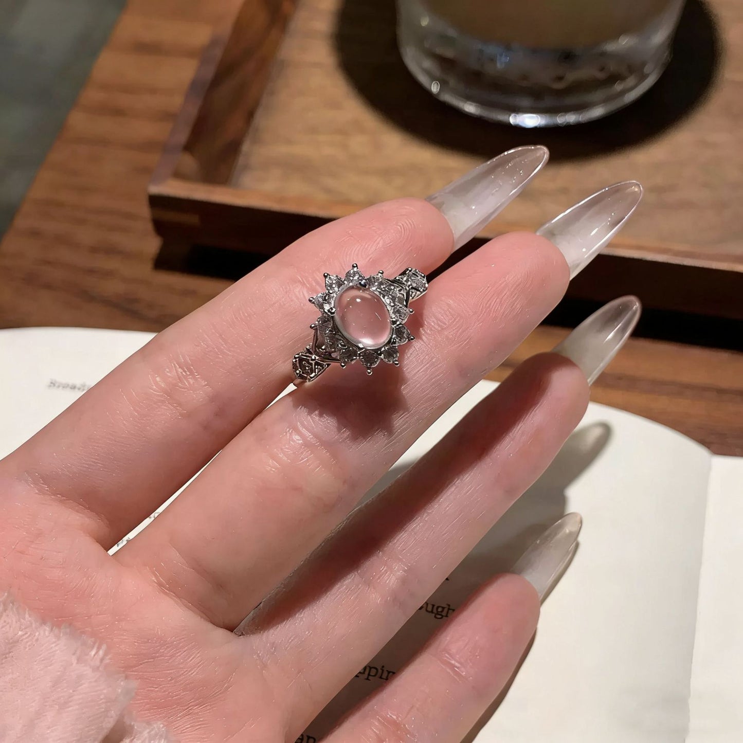 Women's Imitation White Chalcedony Light Luxury Big Ring