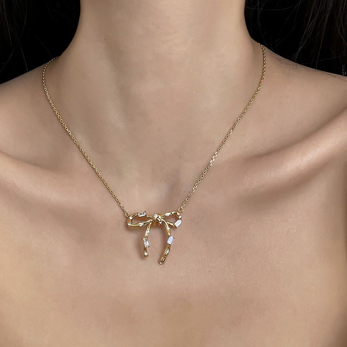 Fairy Bray Knot Three-dimensional Radian Bow Clavicle Chain Simple Tide Jewelry Set