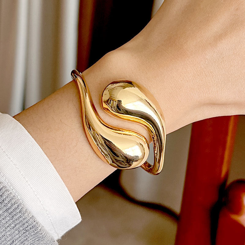 Water Drop Hug Female Exaggerated Design Bracelets