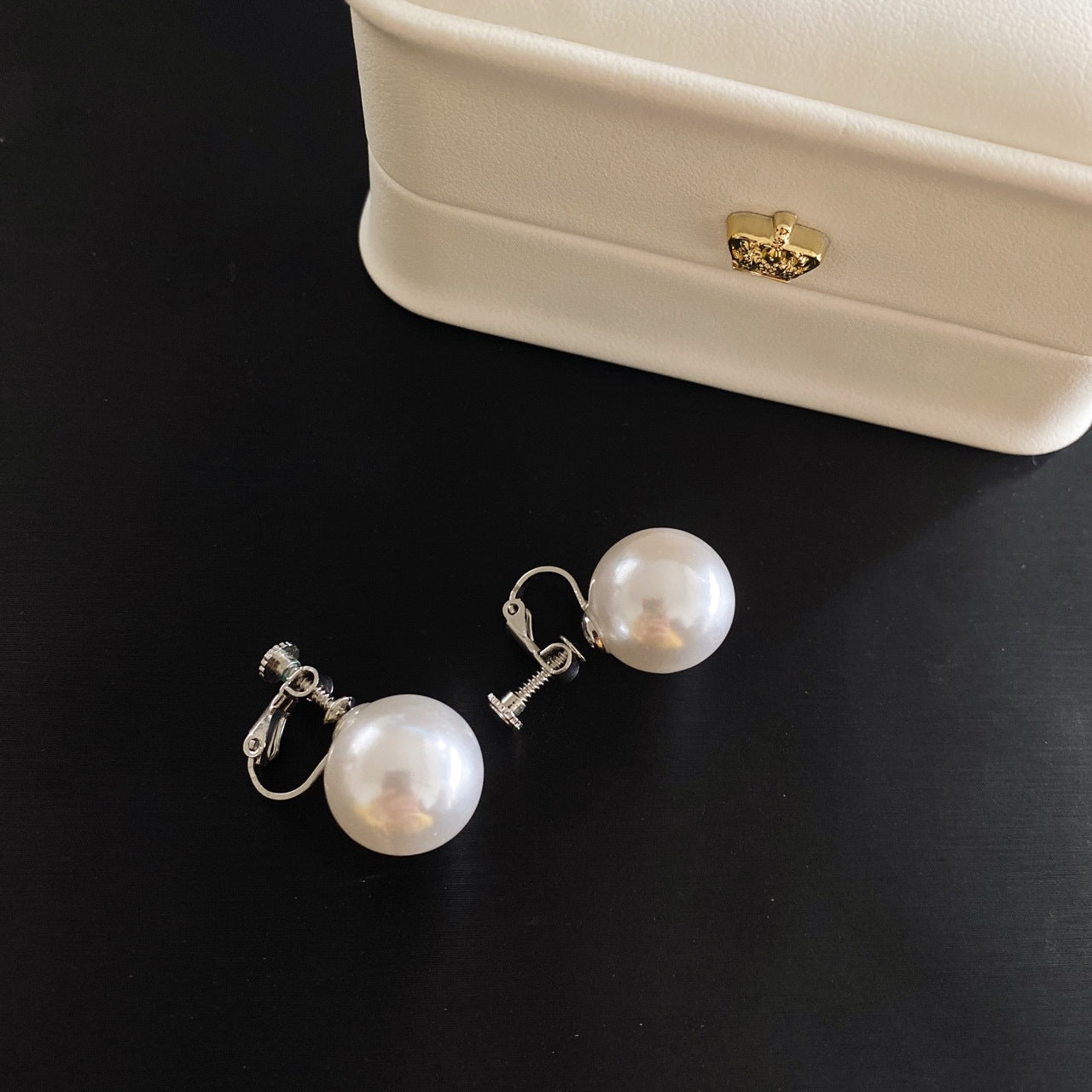 Pearl Ear Temperament Wild Small Style Female Stud Earrings