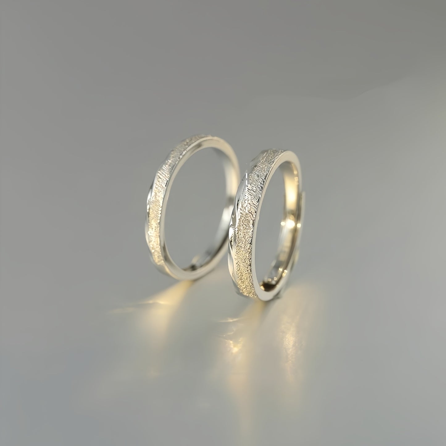 South Wind Couple Hit Foot Sier Pair Love Token Ring