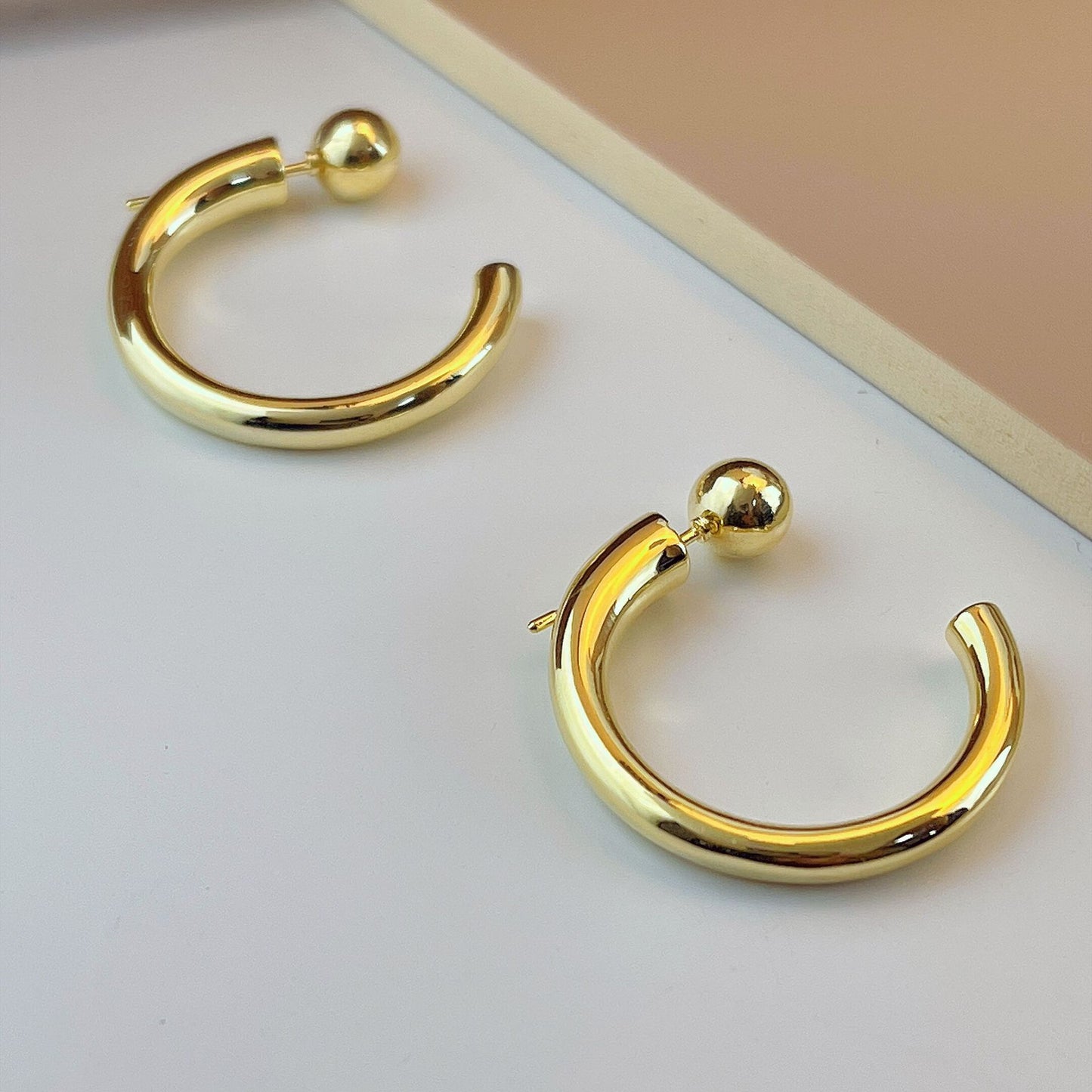 Simplicity Advanced Sensitive Surface Metal Hook Temperament Entry Lux Earrings