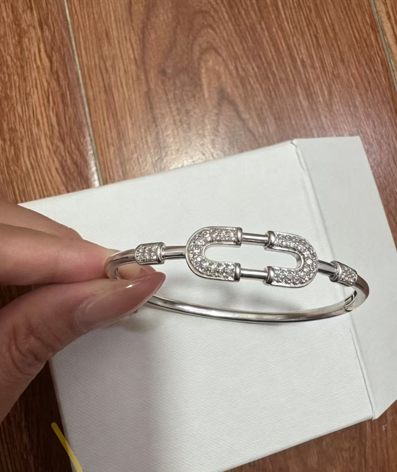 Women's Diamond White Gold Color Micro Inlaid Zircon Light Luxury Wild Bracelet