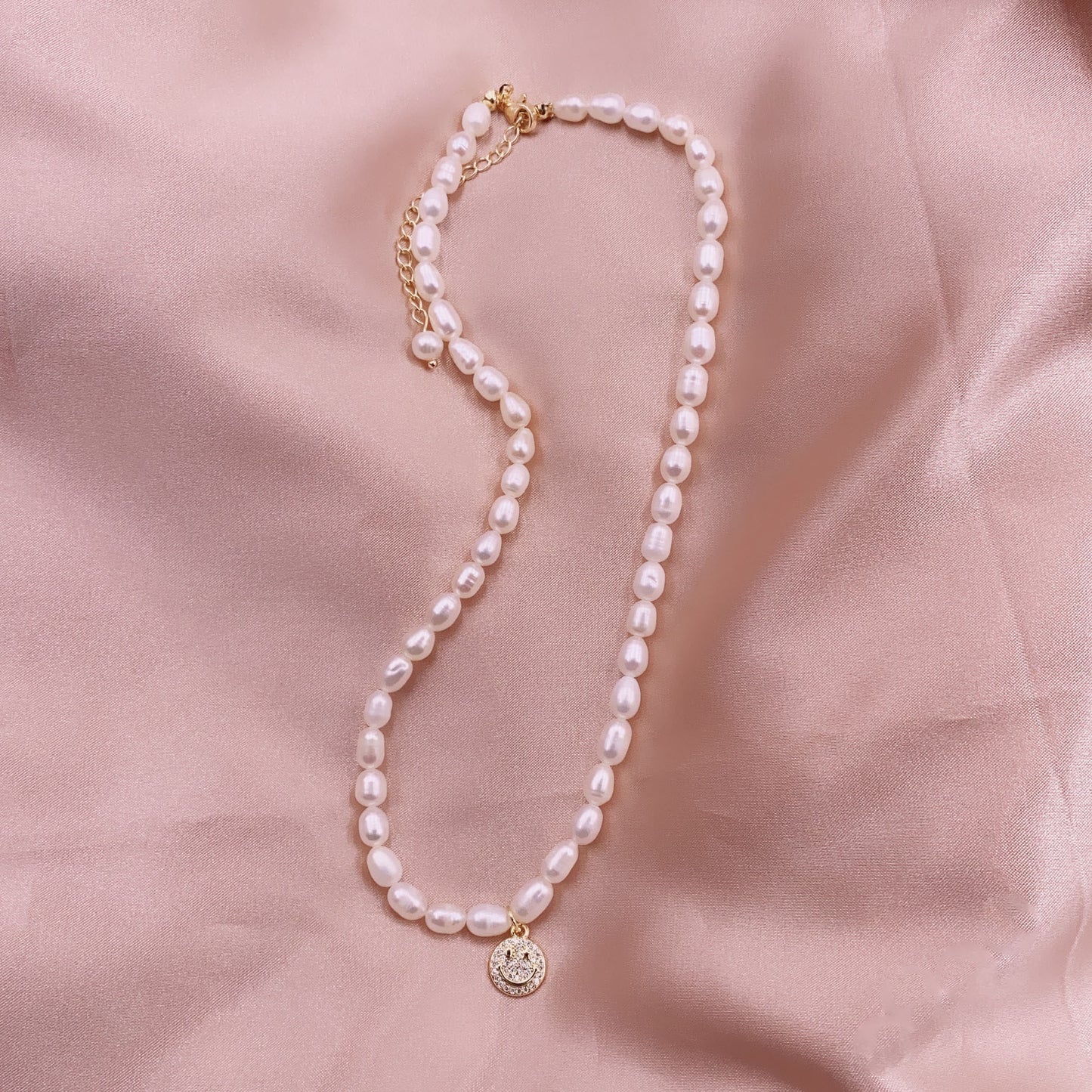 Women's Pearl French Retro Simple Graceful Elegant Necklace