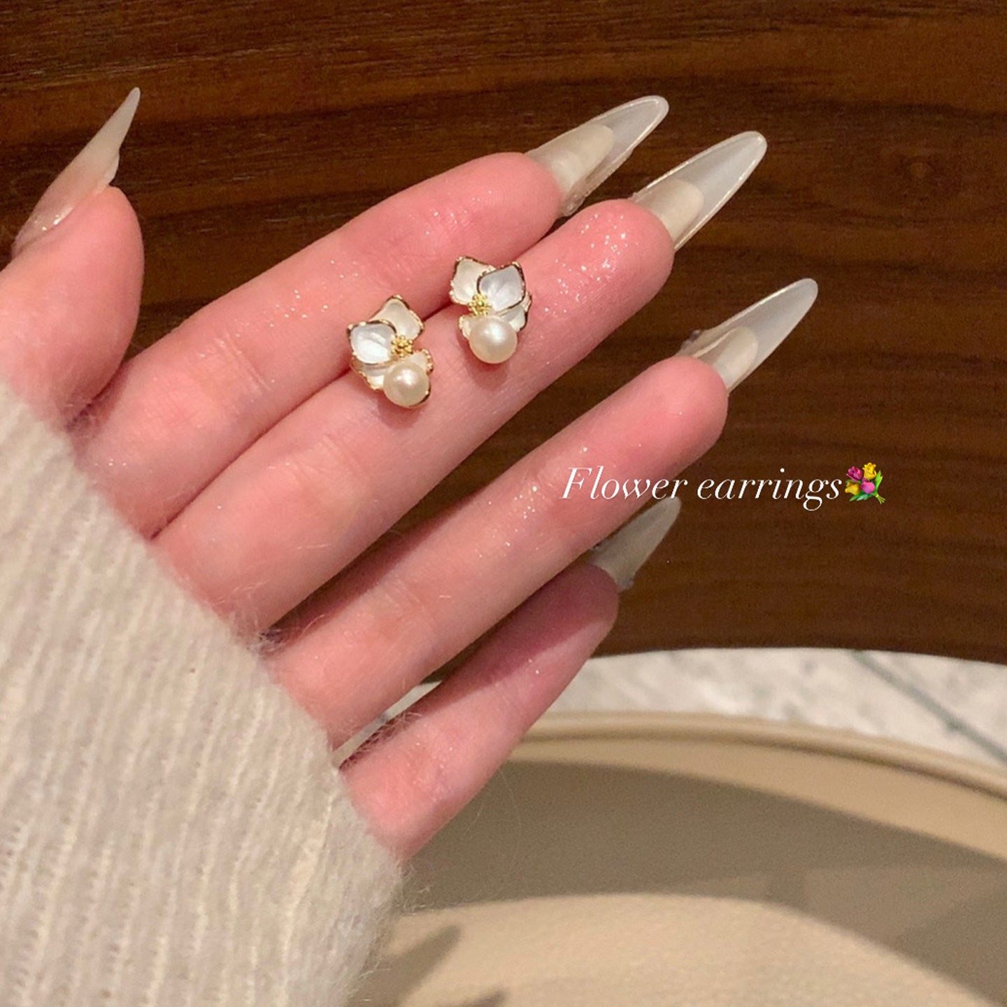 French Gold Flower Pearl Tassel Light Luxury High-grade Minority Design Earrings