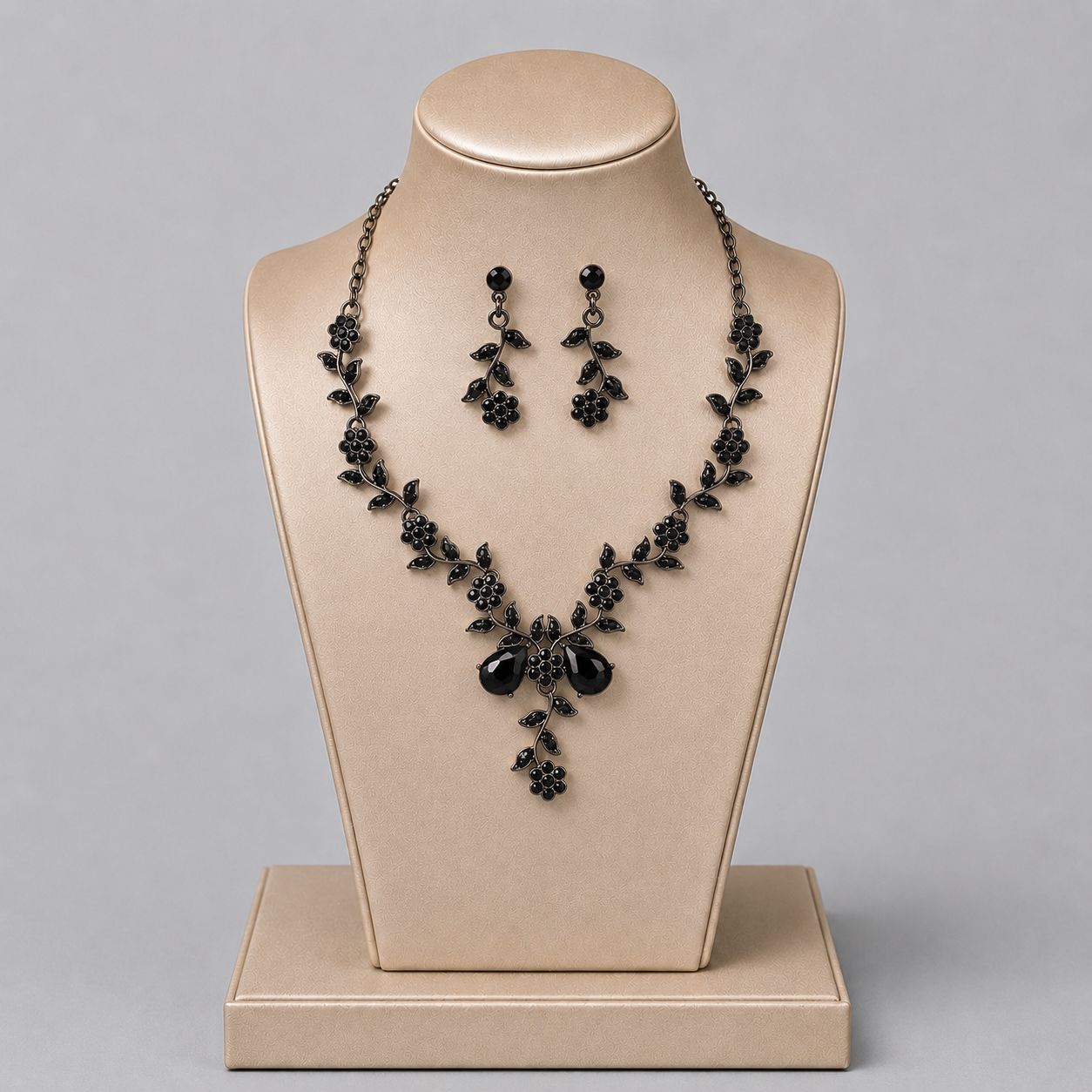 Alloy Rhinestone Light Luxury Dinner Dress Jewelry Set