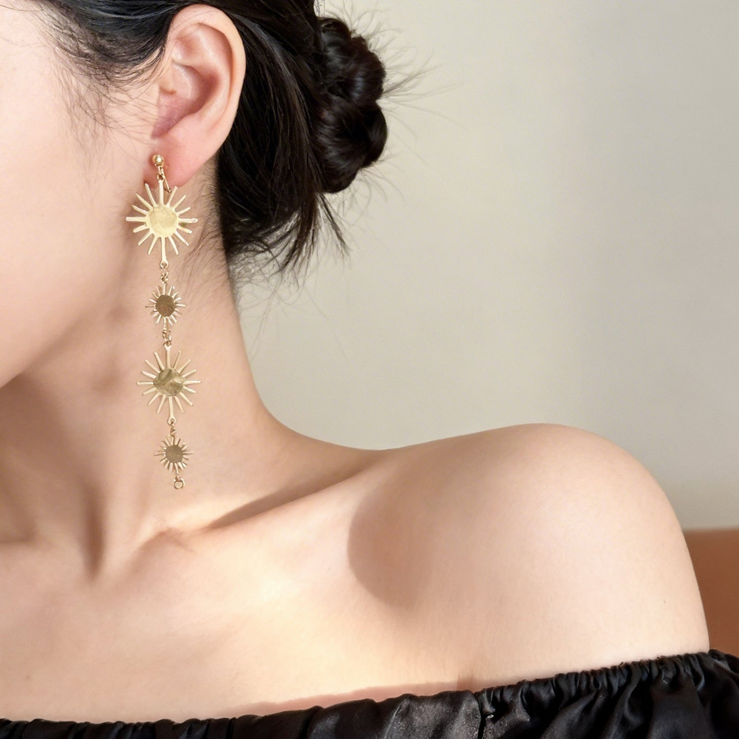 Women's Long Sunflower Tassel Mosquito Coil Light Ear Clip