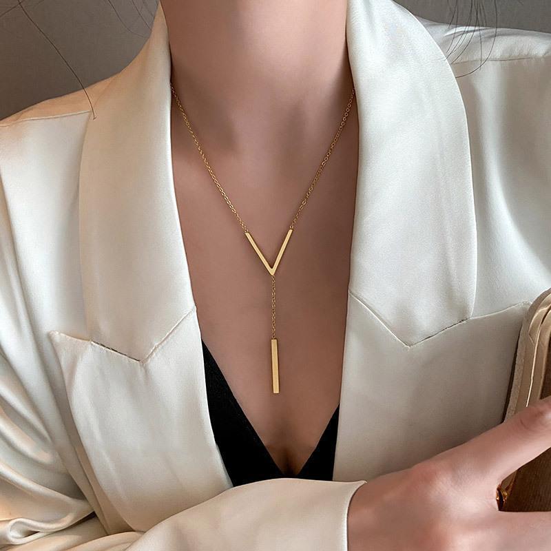 Elegant V-shaped Long Simple Female Personality Clavicle Chain Niche Design Necklace