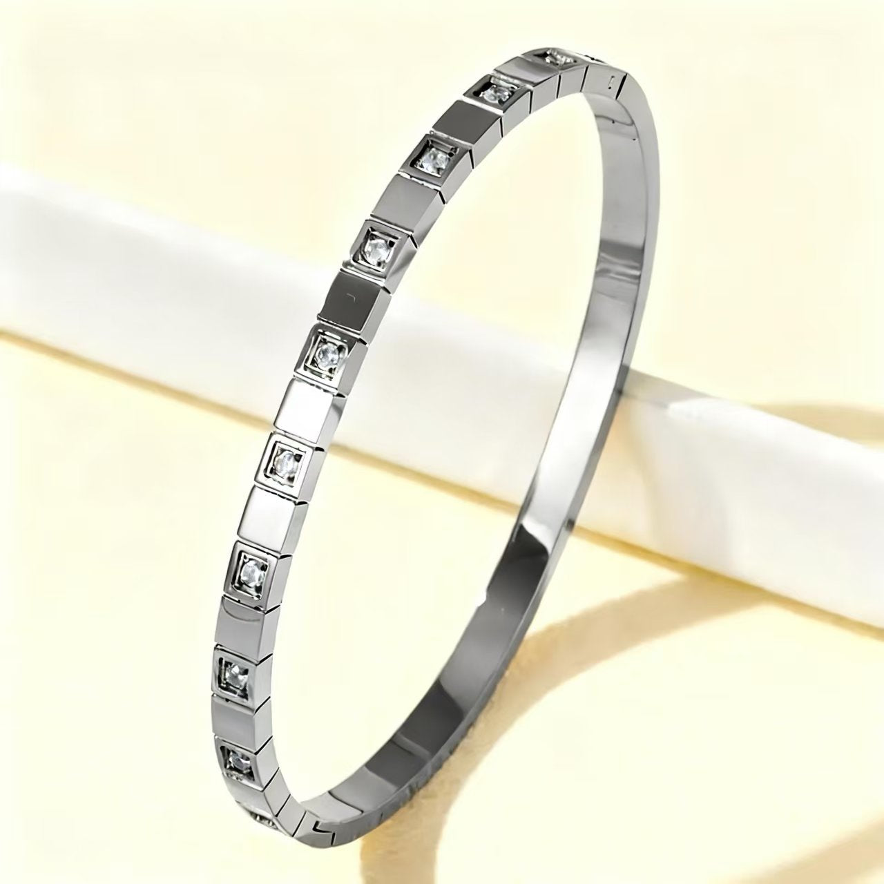 Titanium Steel Female Diamond High-grade Stainless Bracelet