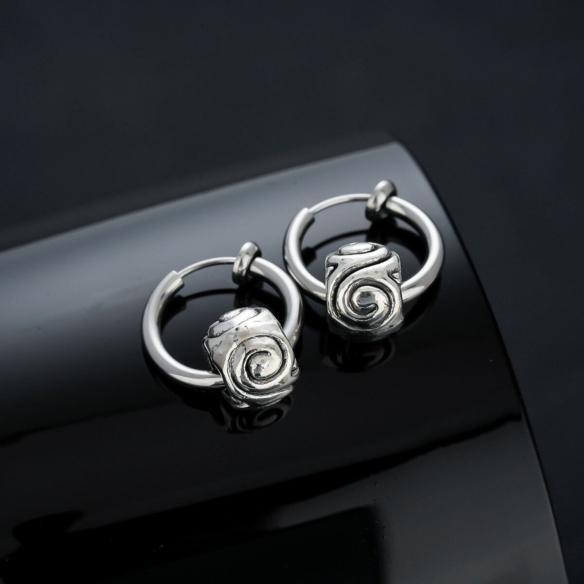 Men's Earless Light Luxury Fashion Female Niche Ear Clip