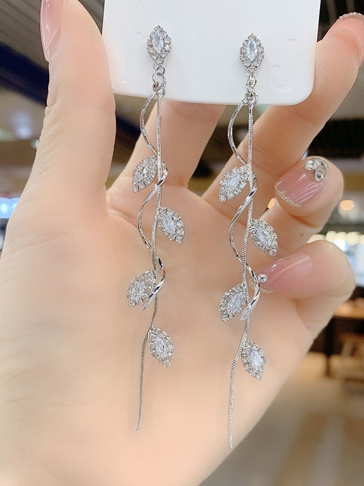 Leaf Long Temperament Wild Trendy Exaggerated Earrings