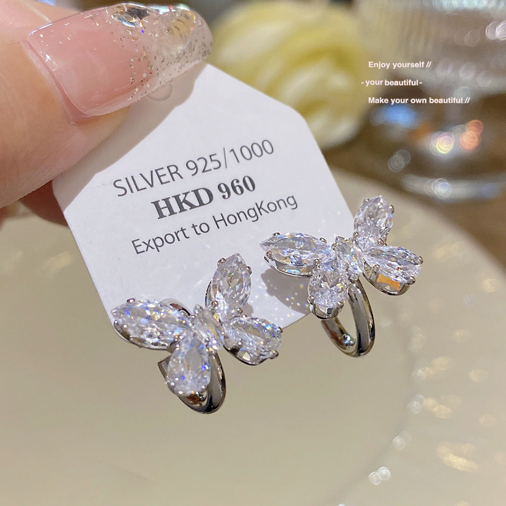 Luxury Super Flash Butterfly Shaped Sier Needle Simple Earrings
