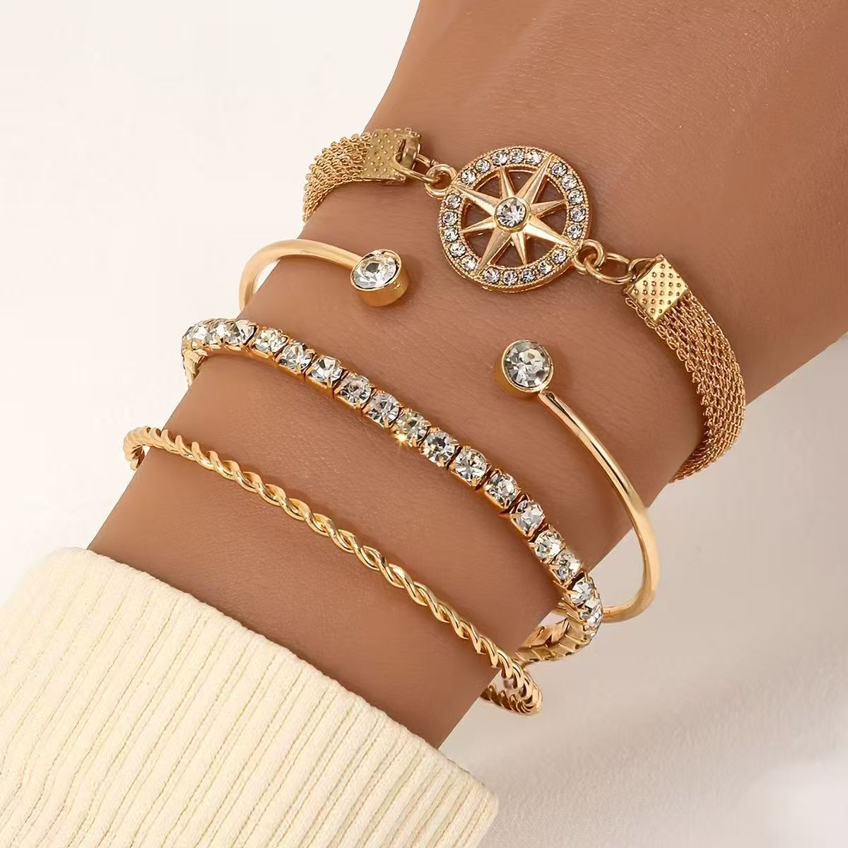 Women's Diamond Heart Alloy Niche High Sense Bracelet