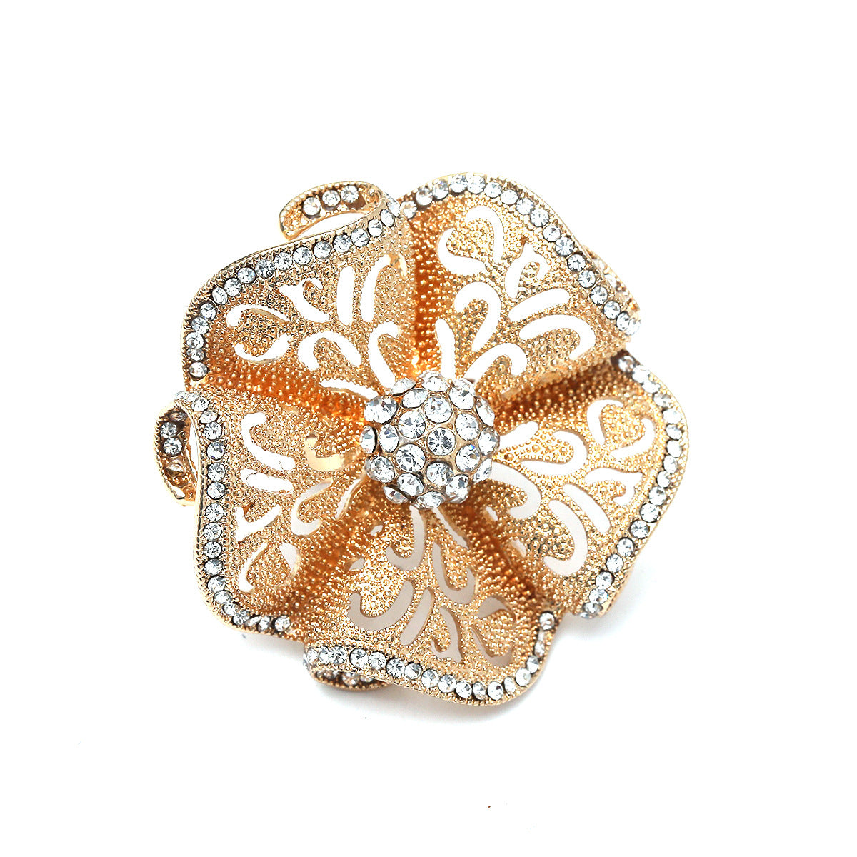 Fashion Exaggerated Open Three-dimensional Noble Elegance Retro Hollow Jeweled Flower Rings