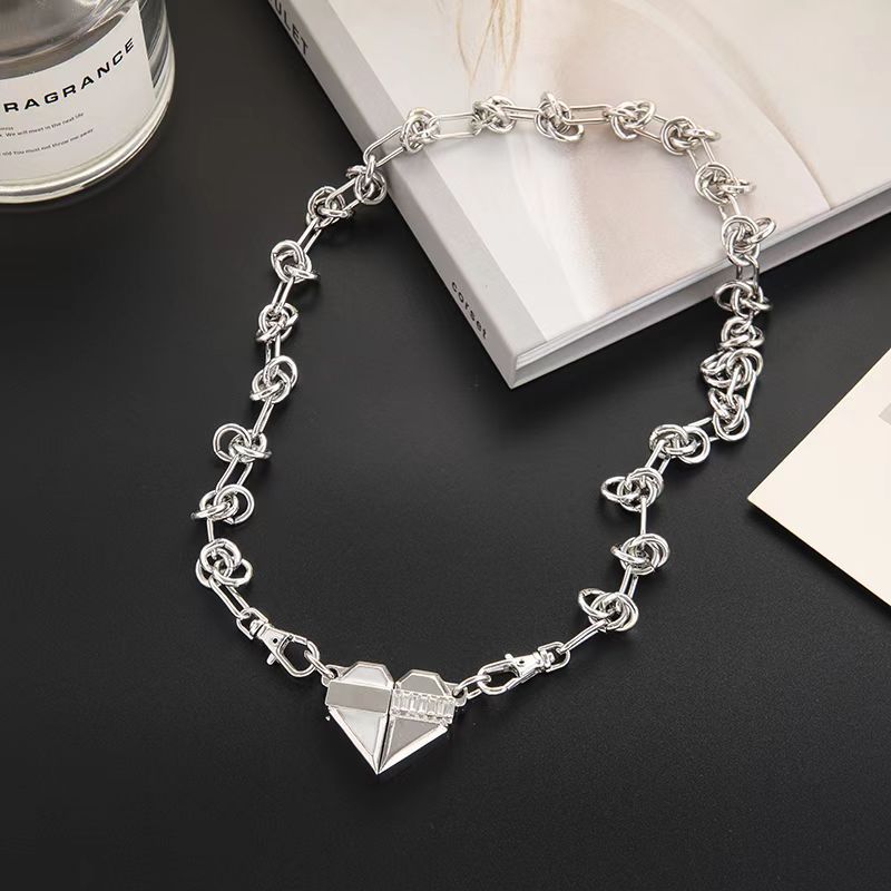 Sweetheart Sier Trendy Personalized Clavicle Chain Couple Pendant Magnet Necklaces