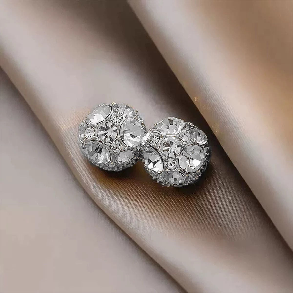 Zircon Magnetic Design High-grade Temperament Fashion Ear Clip