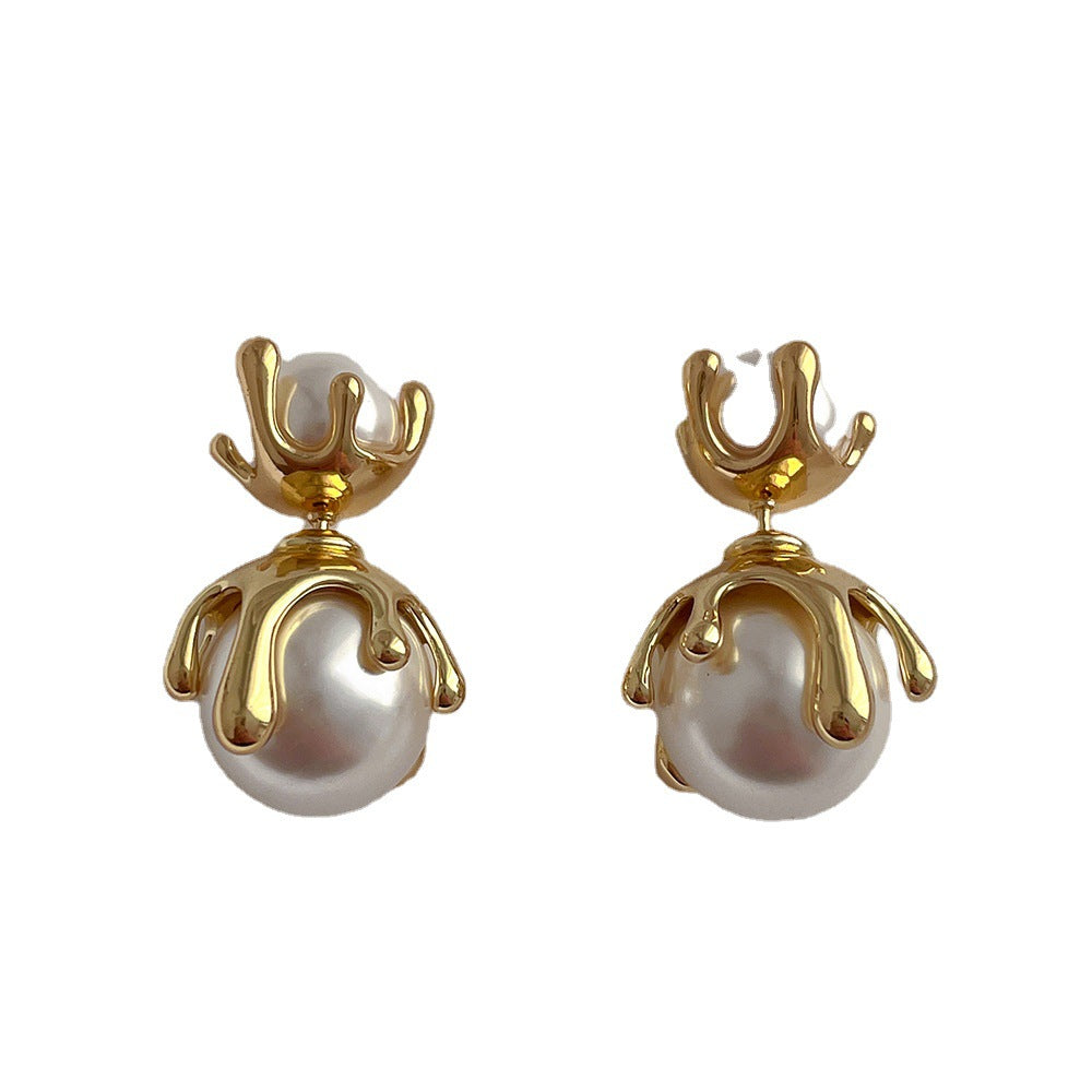 Women's Wear Shell Pearls Metal Sier Needle High-grade Light Luxury Earrings