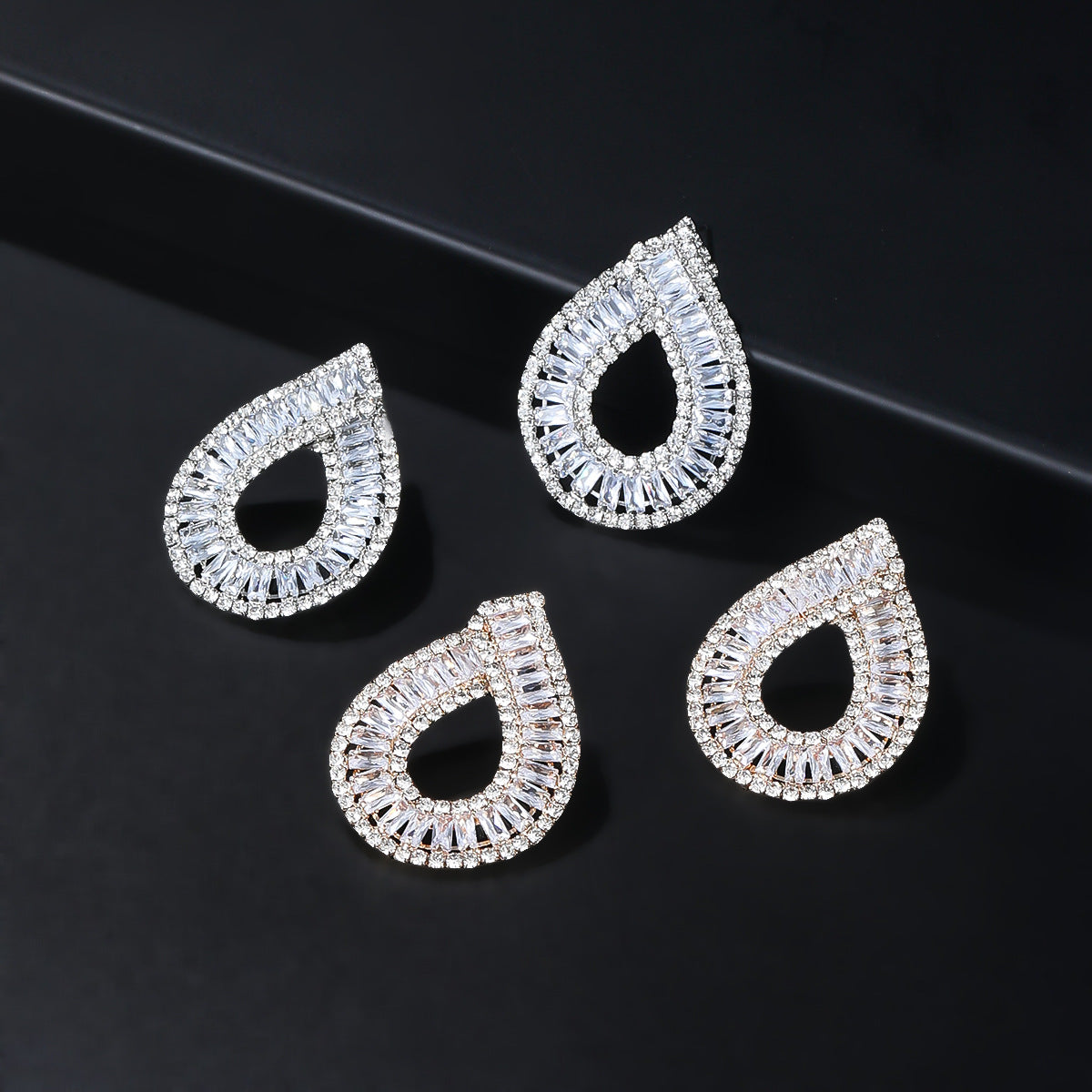 Women's Copper Studded With Zircon Water Drop-shaped Earrings