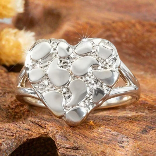 Fashion Simple Carved Love Electroplated Gold Affordable Ring