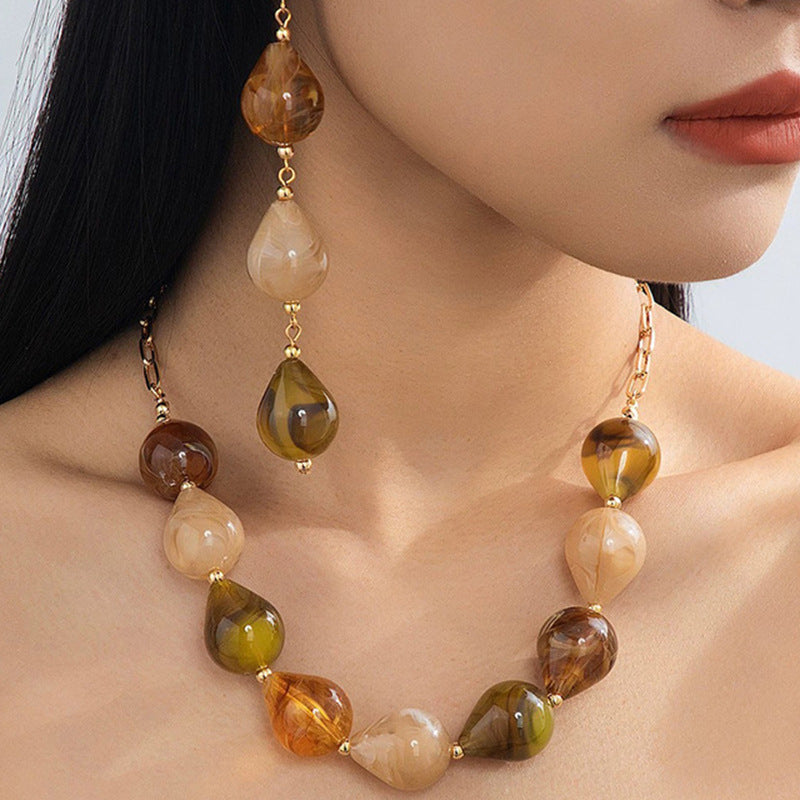 Retro Vacation Style Two-color Acrylic Water Necklace