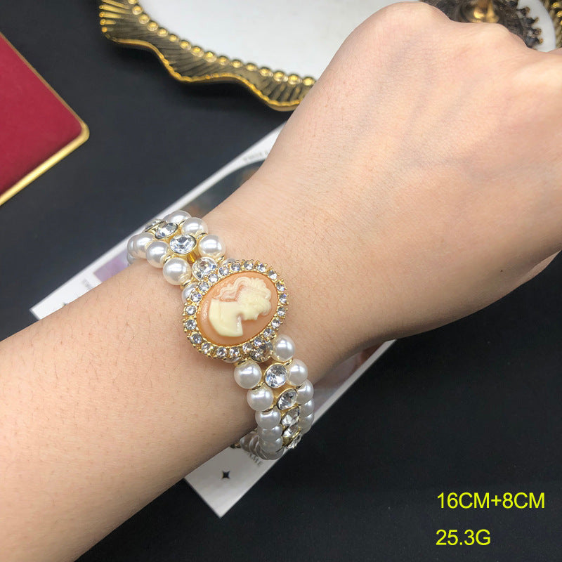 Women's Western Retro Mabe Pearl Ear Clip Hepburn Style Cheongsam Formal Jewelry Set