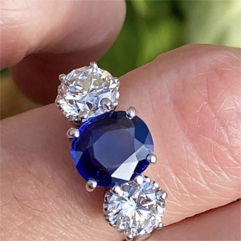 Women's Light Luxury Ornament Alloy Inlaid Sapphire Rings