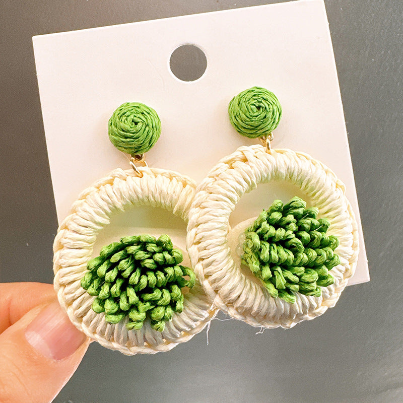 Style Seaside Vacation Exaggerated Wear Unique Straw Flower Round Design Earrings