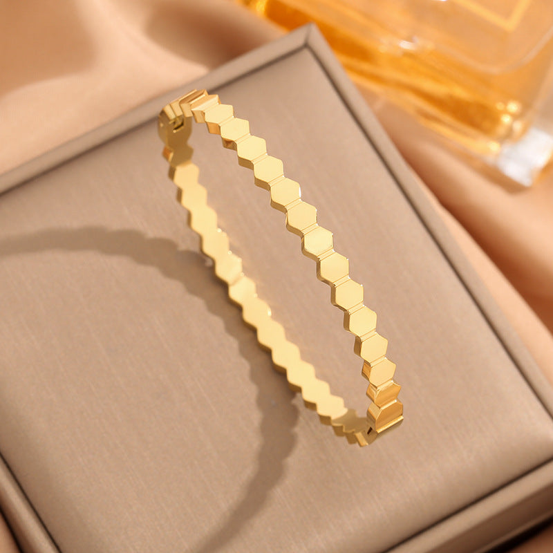 Titanium Steel Niche Design Tide Light Luxury Bracelet