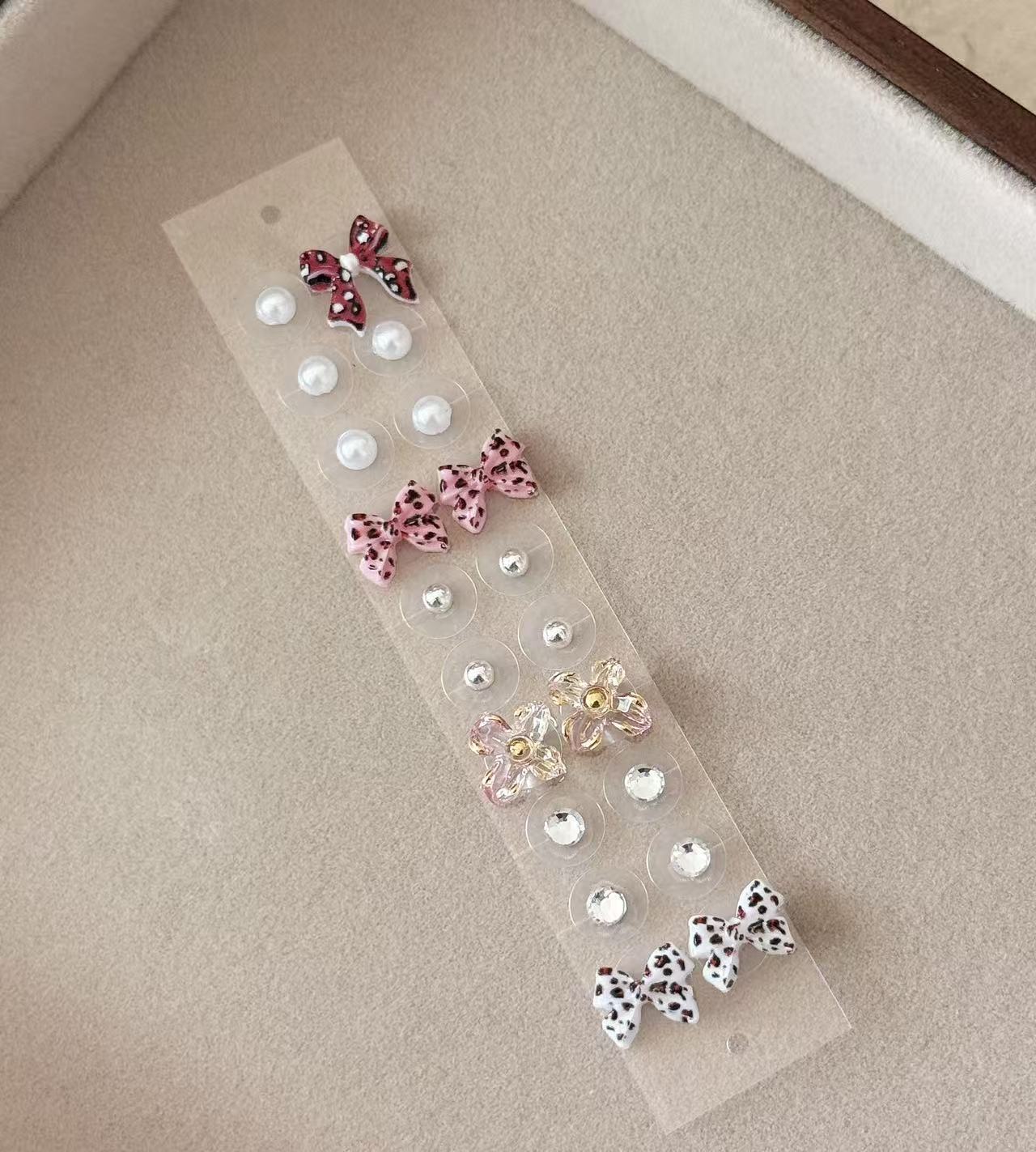 Transparent Crystal Auricular Point Sticker Beauty V-shaped Face Ear Clip