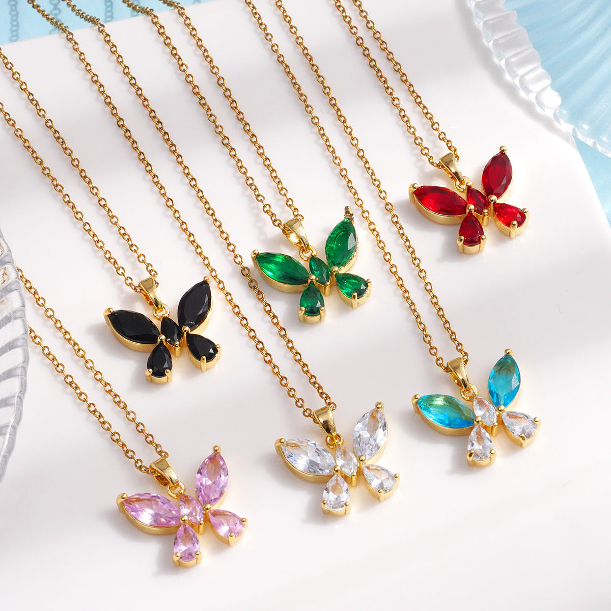 Women's Titanium Steel Simple Elegant Copper Inlaid Zircon Design High-grade Necklaces