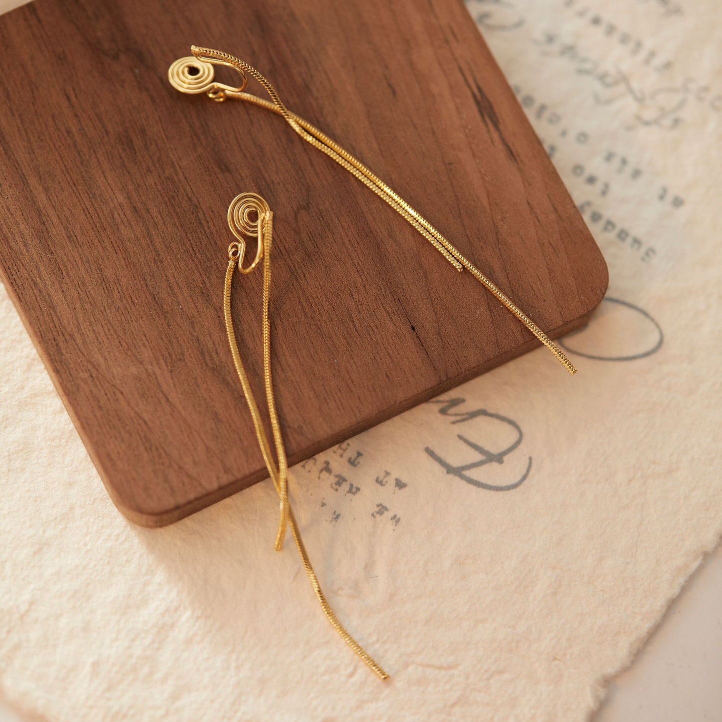 Women's Textured Tassel High-grade Simple Long Mosquito Rings