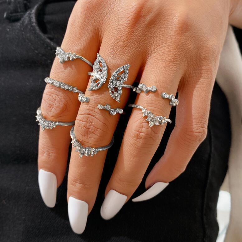 Clearance Vintage Creative Heart Hollow Butterfly Rings