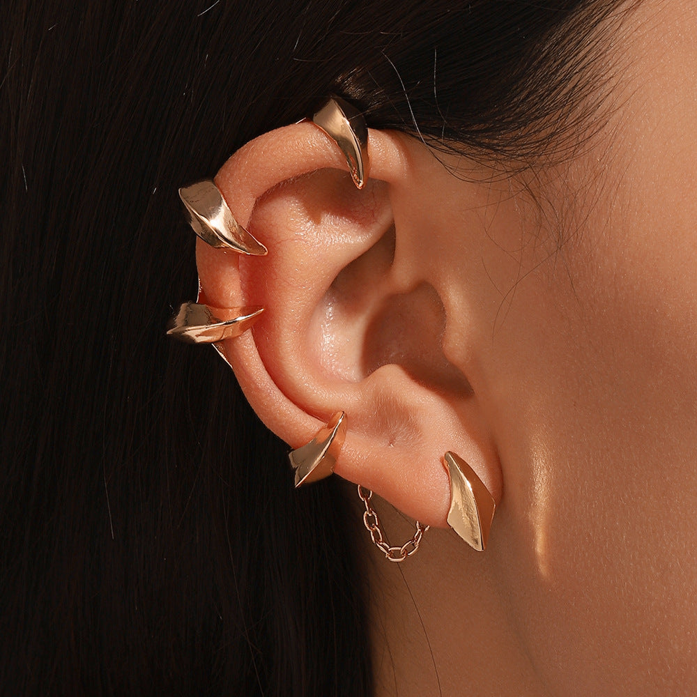 Dark Devil Pointed Without Pierced High-grade Ear Clip