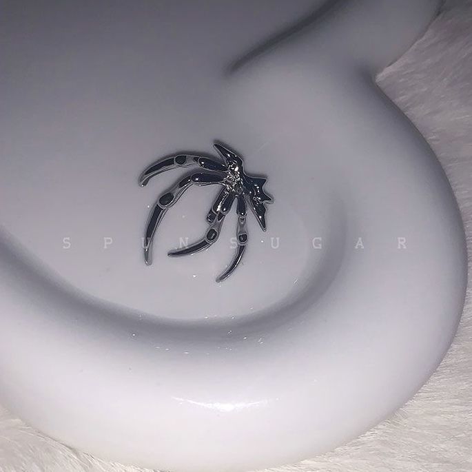 Dark Style Spider Bone Female Trendy Cool Cold Wind Ear Clip