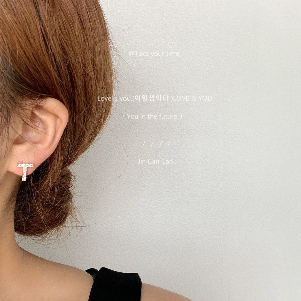 Inlaid Zircon Sier Needle Plated English Alphabet Earrings