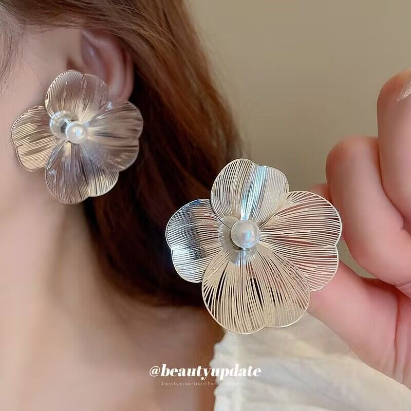 Flower Elegant Niche Temperament Versatile Advanced Stud Earrings