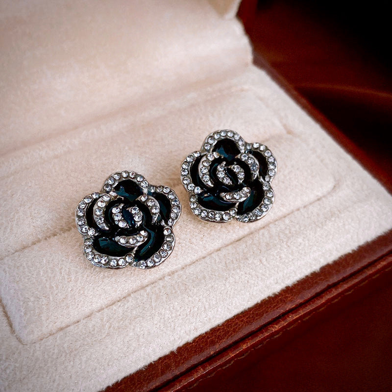 Light Luxury High-grade Zircon Niche Retro Clavicle Jewelry Set