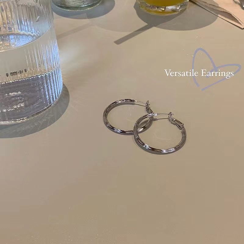 Ear Female Light Luxury Minority Design High-grade Cold Wind Earrings
