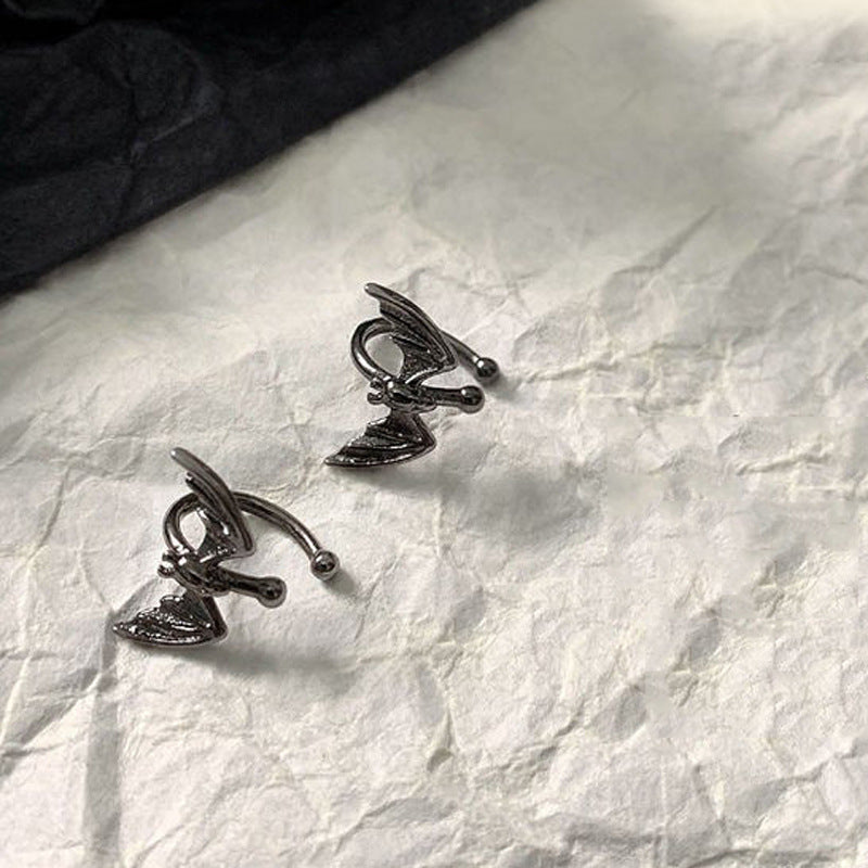 Men's Bat Without Pierced Female Cool Dark Personality Handsome Retro Earrings