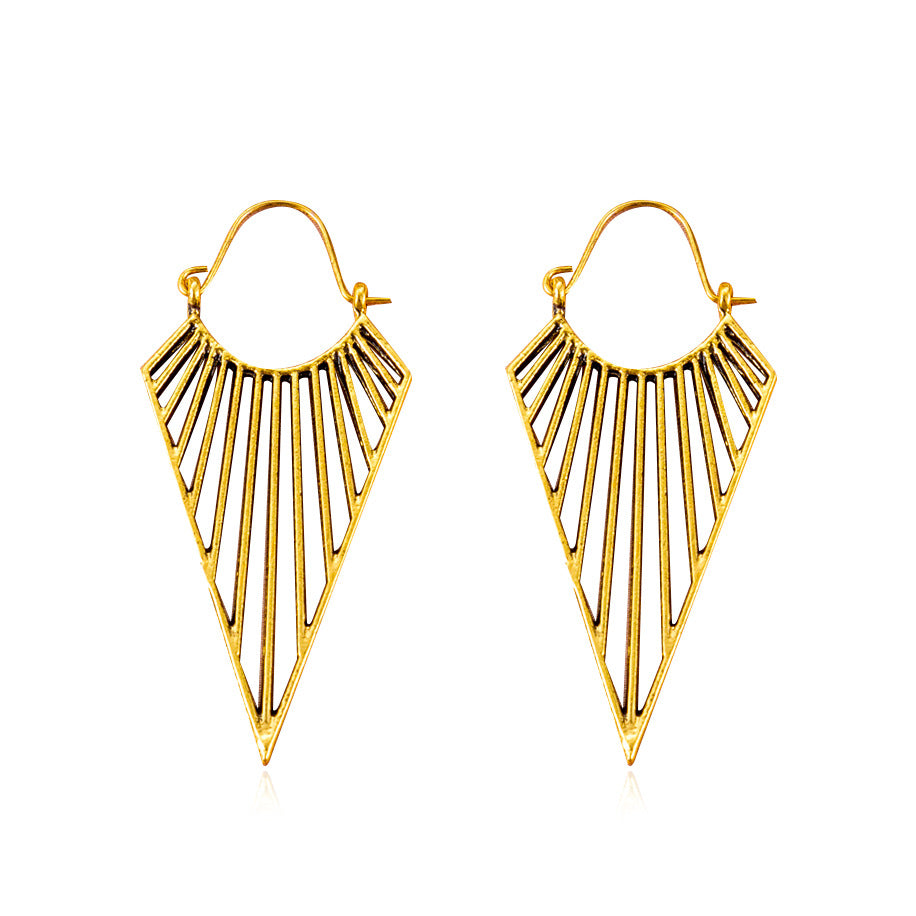 Women's Vintage Hollow Carved For Geometric Scallop Earrings