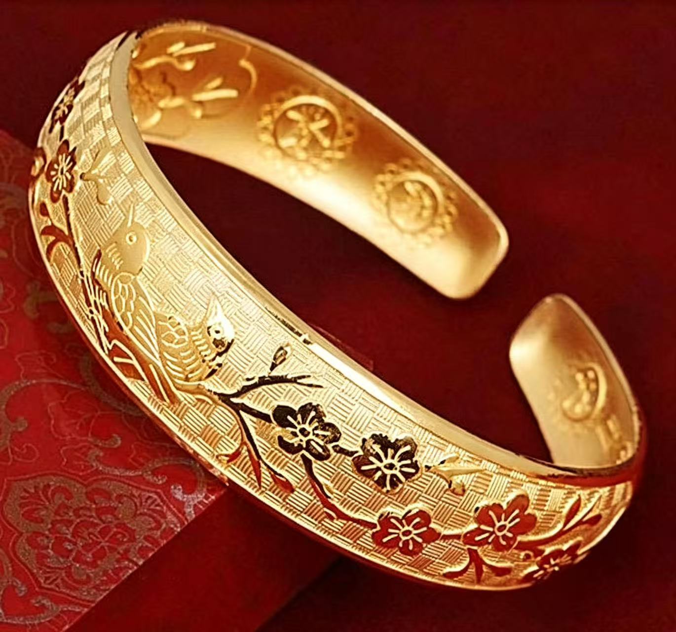 Women's Magpie Brass Gold-plated Starry Imitation Gold Bracelets