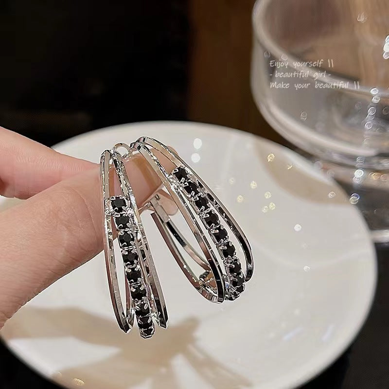 Needle Exaggerated Circle Female Fashion Graceful Black Zircon Cold Ear Buckle