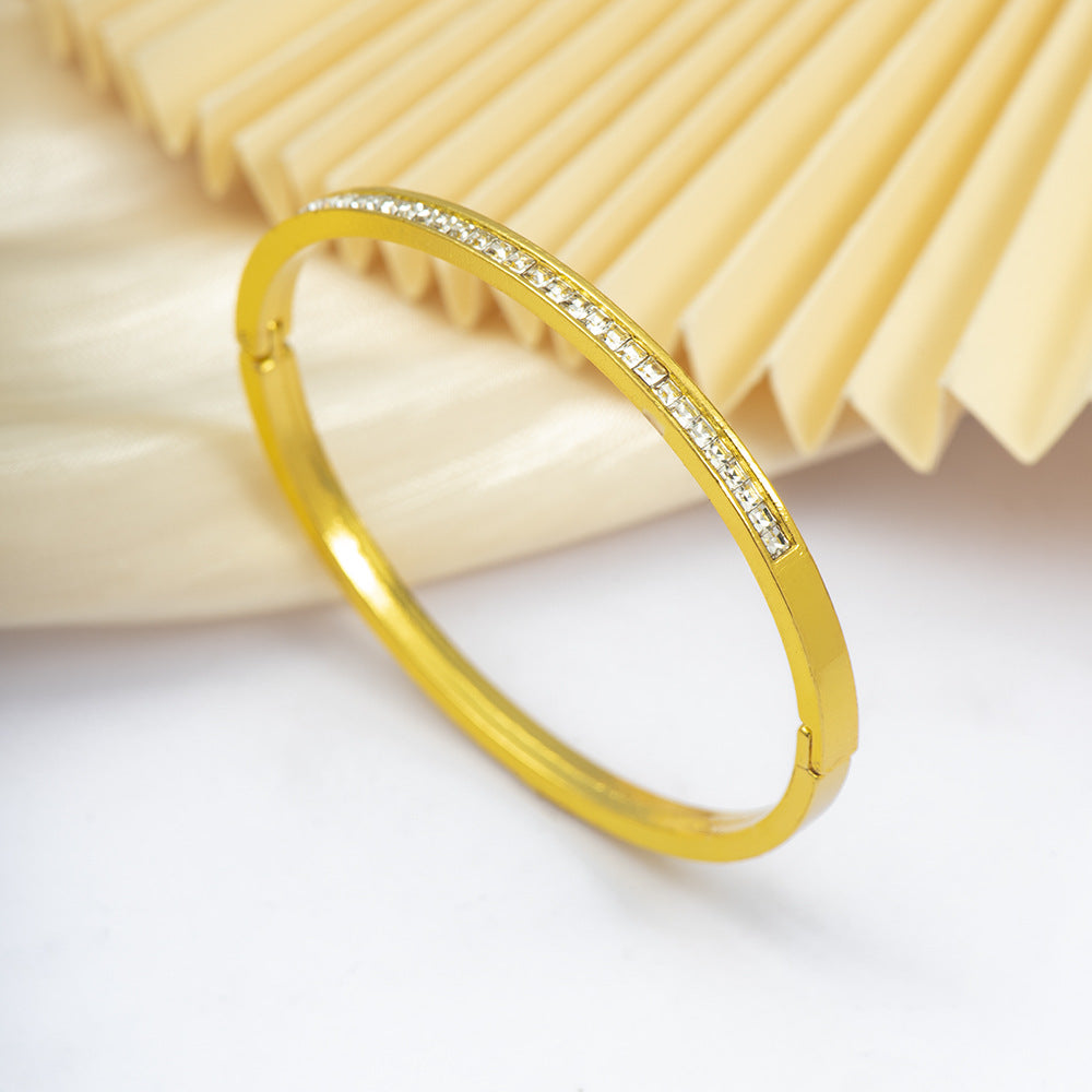 Classy Slouchy Women's Square Diamond For Jewelry Accessories
