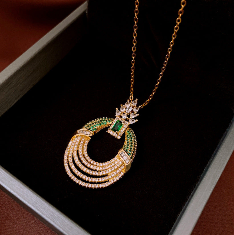 Women's Zircon Emerald Artificial Crystal Retro High-grade Light Luxury Clavicle Chain Jewelry Set